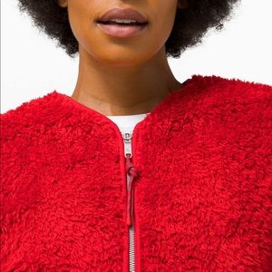 Lululemon Oh So Sherpa Full Zip in Dark Red Size 6